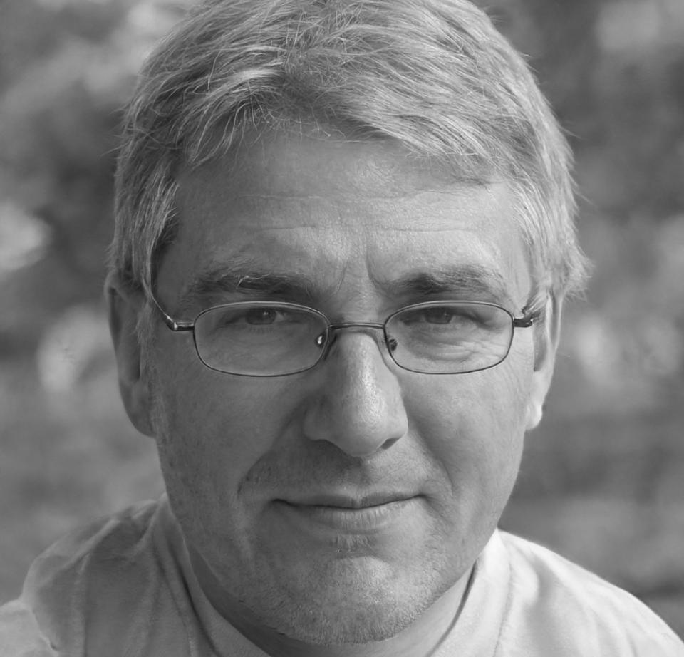 Retrato de Fabricio Mendizábal, mentor en comunicación financiera
